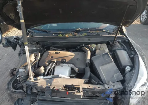 2014 Chevrolet Malibu 2Lz z USA, uszkodzony, nr VIN 1G11J5SXXEF213219